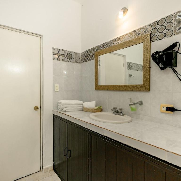 Amplia Habitación Doble 6, Alberca, Gym y Terraza - Ferienhaus - 10