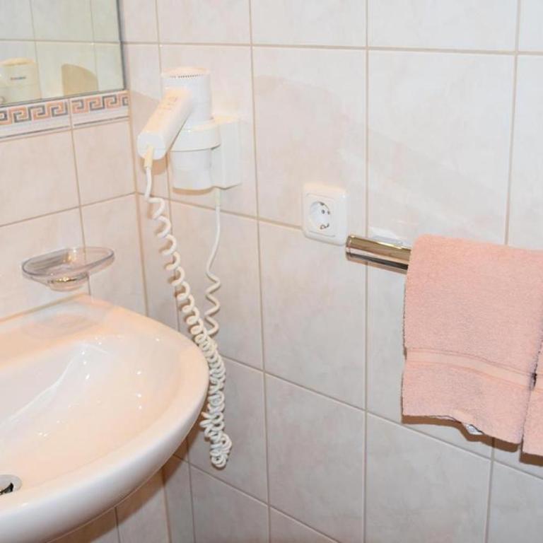 Appartementhaus s'Wascheless - Three-Bedroom Apartment - 3