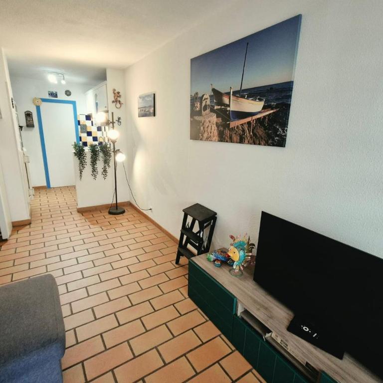 Sea View Apartment with Terraces & Pools - Apartment - 4