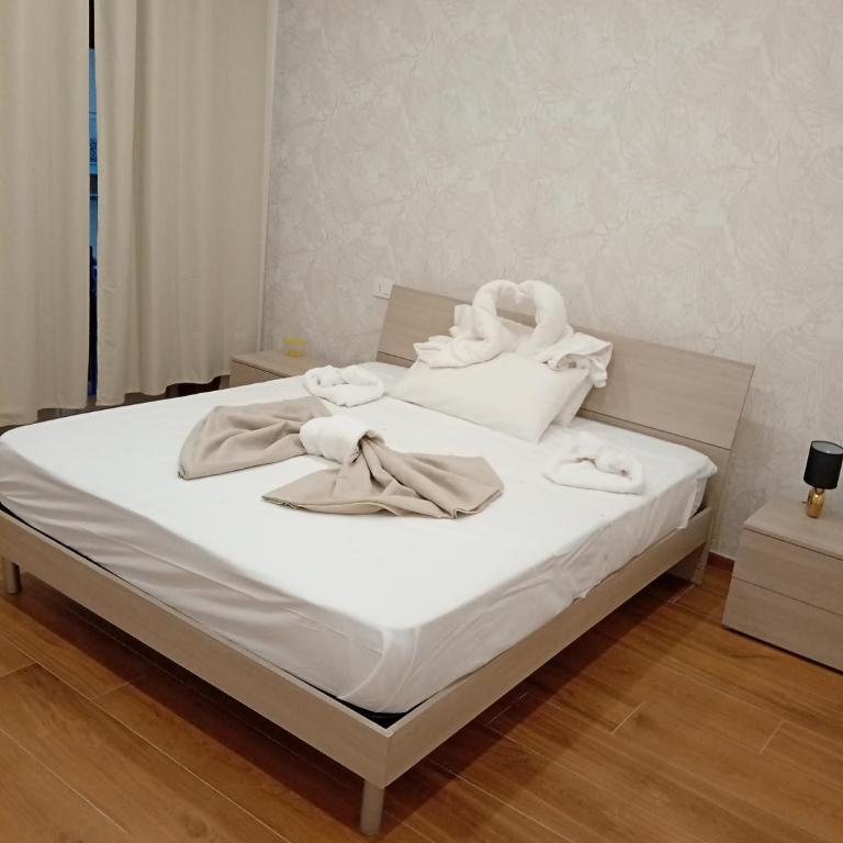 Civico92Salerno - Doppelzimmer mit Balkon und Meerblick - 6