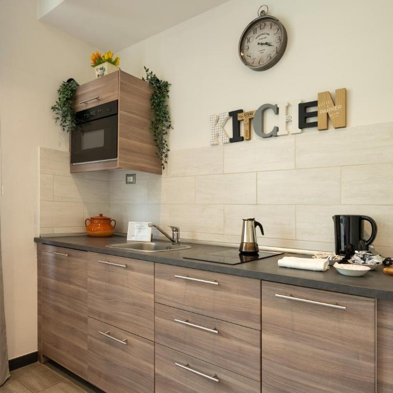Via Mazzei, 21 - Firenze - One-Bedroom Apartment with Garden View - 4