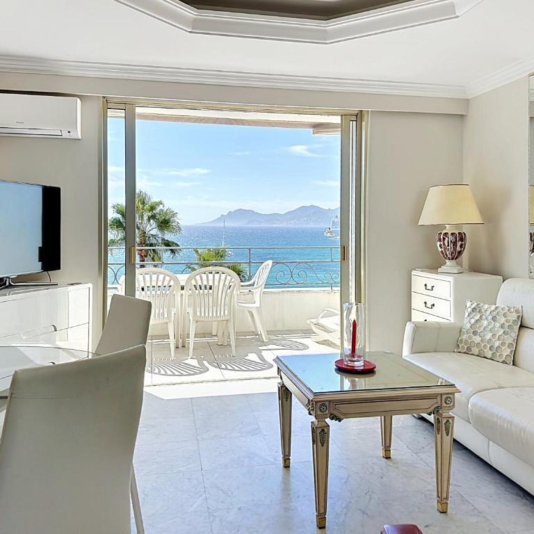 One bedroom apartment with beautiful sea view - Appartement 1 Chambre avec Balcon et Vue sur Mer - 1