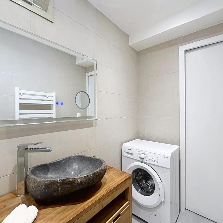 One bedroom apartment with beautiful sea view - Appartement 1 Chambre avec Balcon et Vue sur Mer - 12