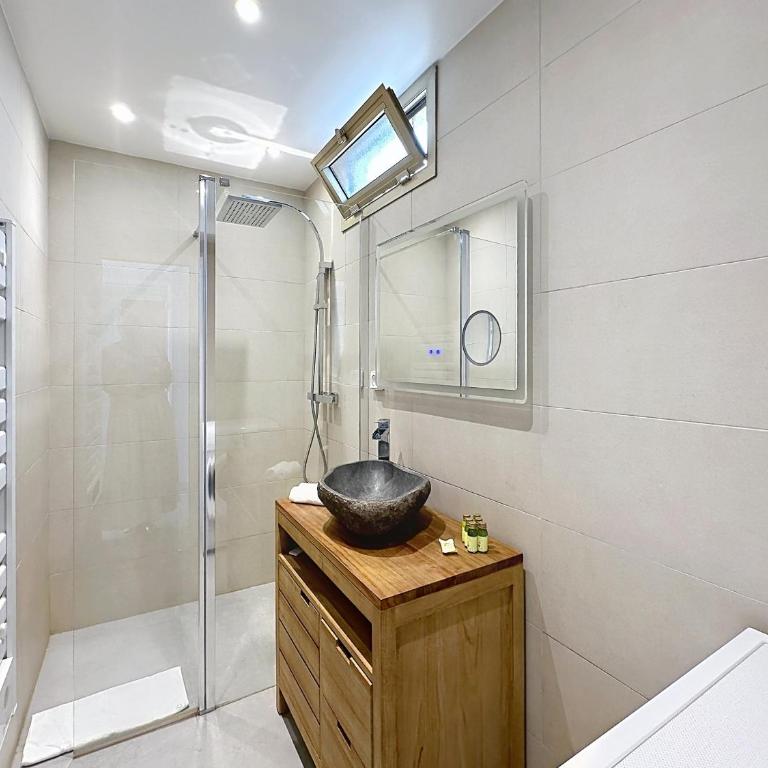 One bedroom apartment with beautiful sea view - Appartement 1 Chambre avec Balcon et Vue sur Mer - 3