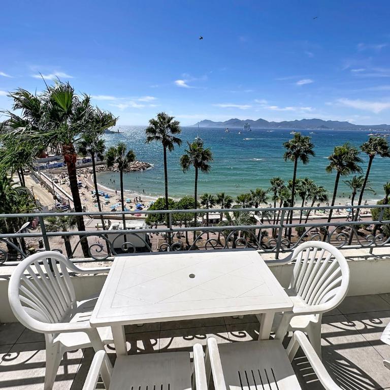 One bedroom apartment with beautiful sea view - Appartement 1 Chambre avec Balcon et Vue sur Mer - 15