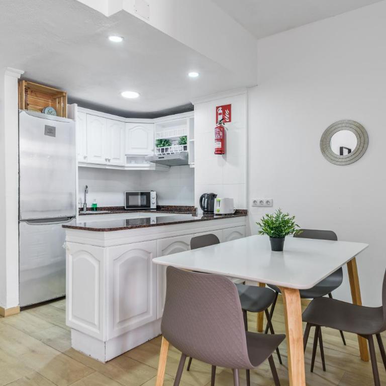 Home2Book Las Canteras Beach & City Stay - Appartement 1 Chambre - 10