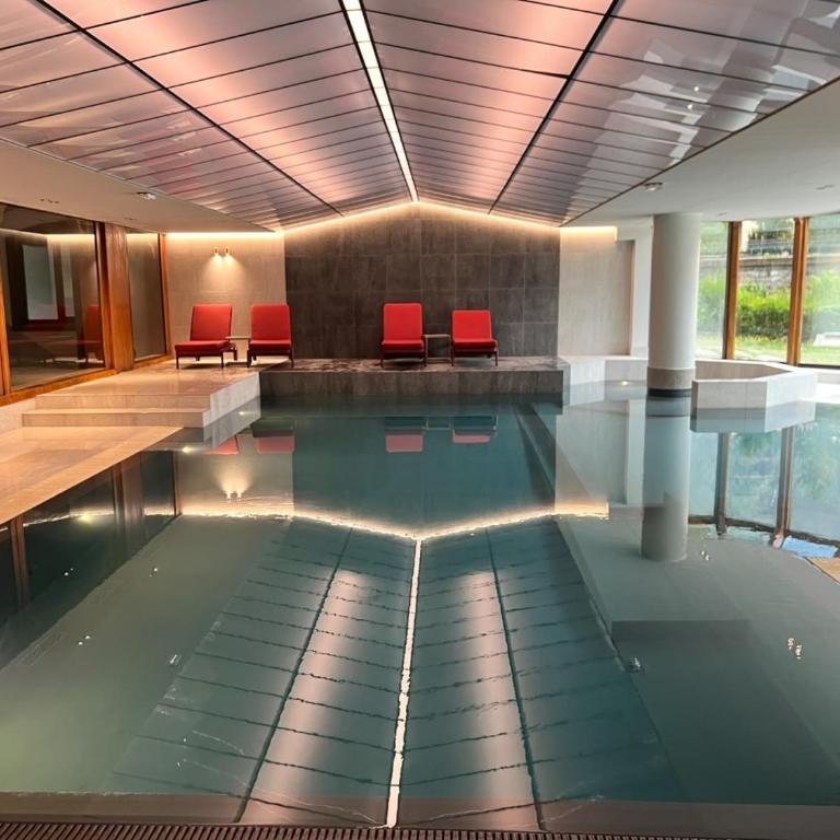 Le Cristal N16 - Central apartment close to the slopes & Free Parking & Pool - Two-Bedroom Apartment with Mountain View - 14