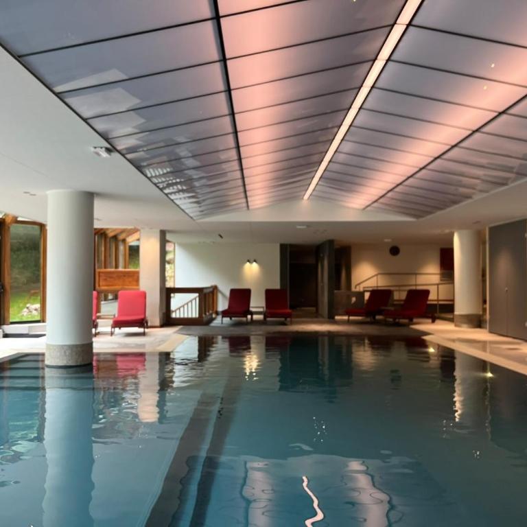 Le Cristal N16 - Central apartment close to the slopes & Free Parking & Pool - Two-Bedroom Apartment with Mountain View - 16