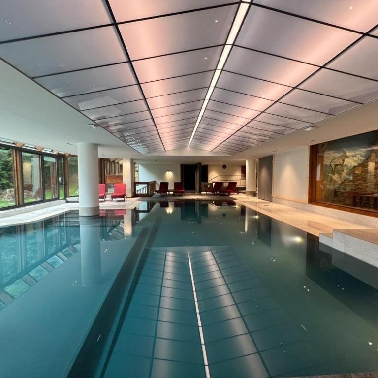 Le Cristal N16 - Central apartment close to the slopes & Free Parking & Pool - Two-Bedroom Apartment with Mountain View - 19