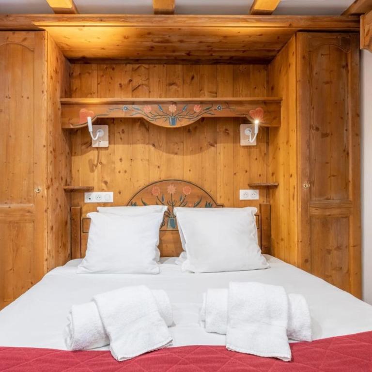 Le Cristal N16 - Central apartment close to the slopes & Free Parking & Pool - Two-Bedroom Apartment with Mountain View - 13
