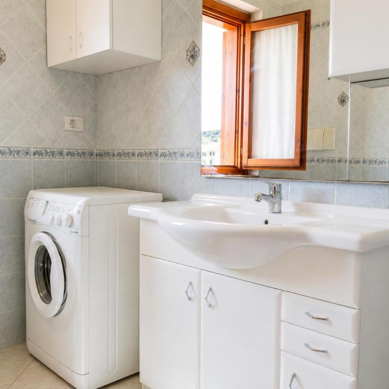 Appartamento Sanders By La Via Del Mare Viaggi e Vacanze - Appartamento con 2 Camere da Letto - 3