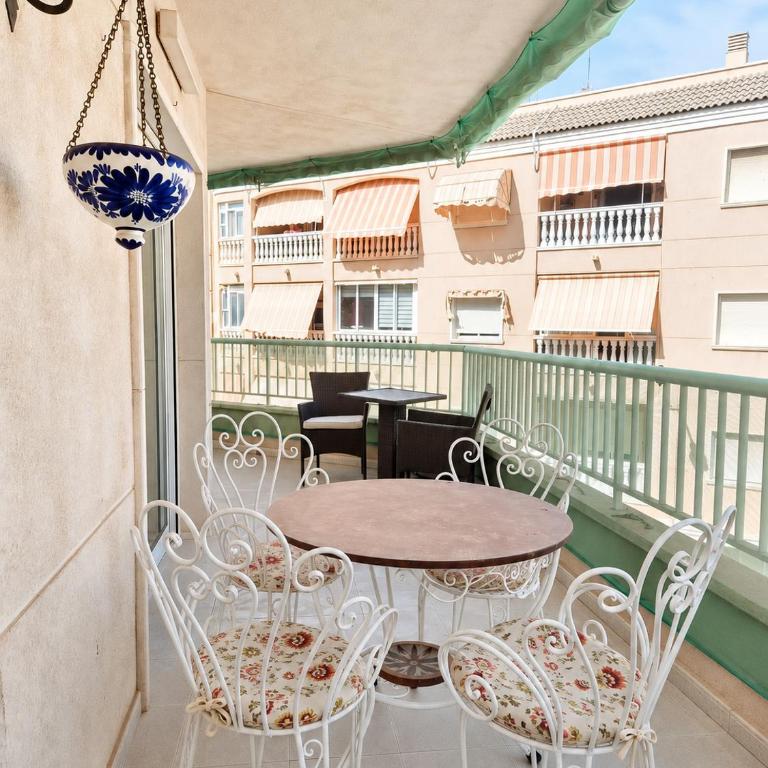 Piso Marina - Central Apartment in Santa Pola with Elevator & Balcony - Apartamento de 3 dormitorios - 1