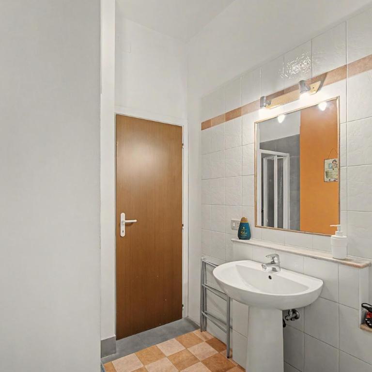Casa Kirti - Marghera - Vierbettzimmer mit Dusche - 9