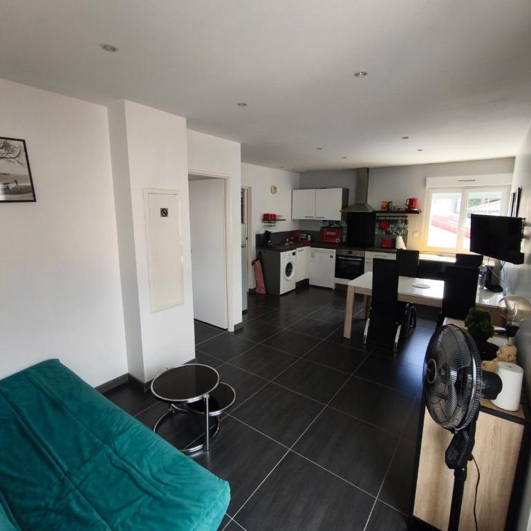 ROYAN super F2 400m des plages du Chay et de Foncillon - Appartement 1 Chambre - 12