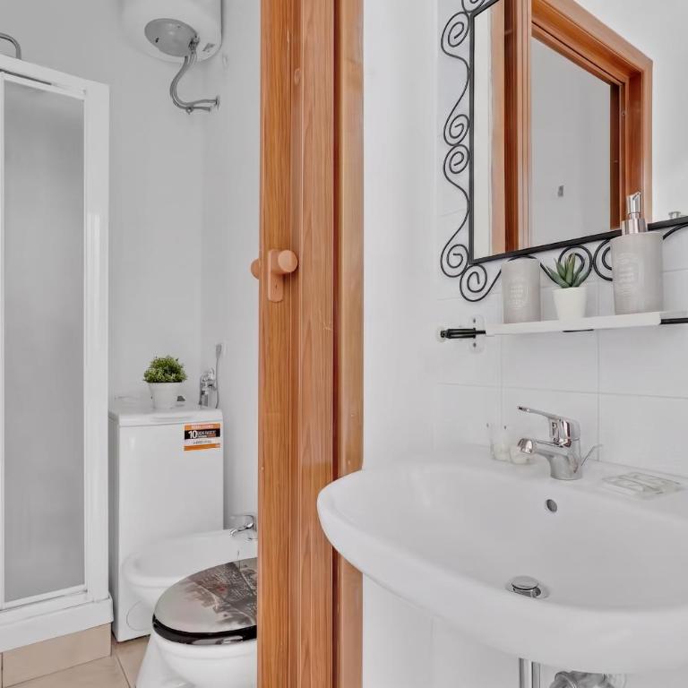 Moderno Monolocale Vicino ai Mezzi V7 - Appartamento con 1 Camera da Letto - 2
