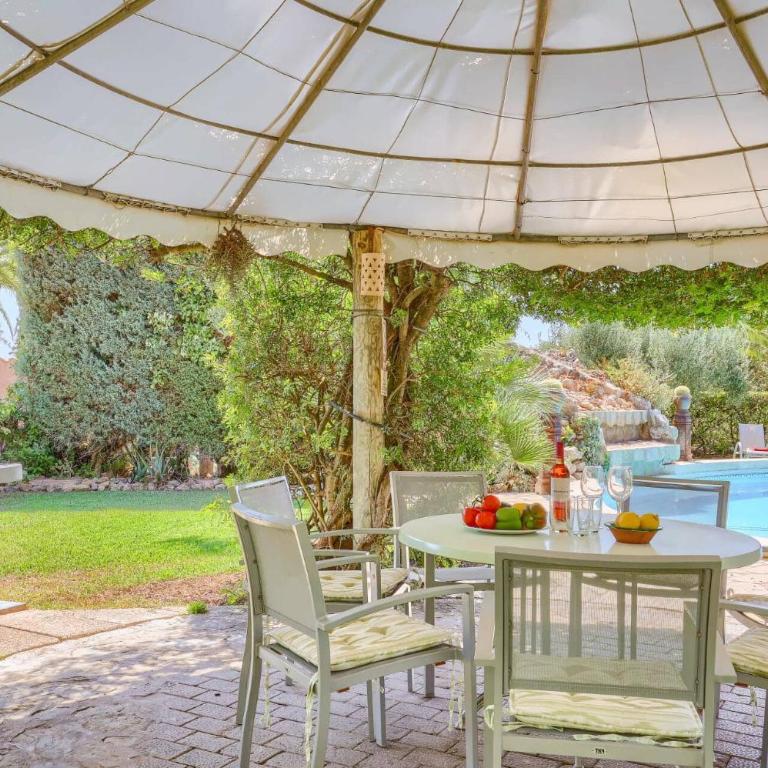 Villa Bon Reco by Villa Plus - Villa - 29