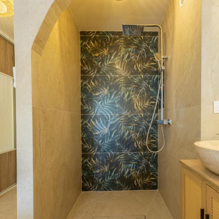Suite Balinaise - Balnéo privée et Jardin Secret - Appartement - 15