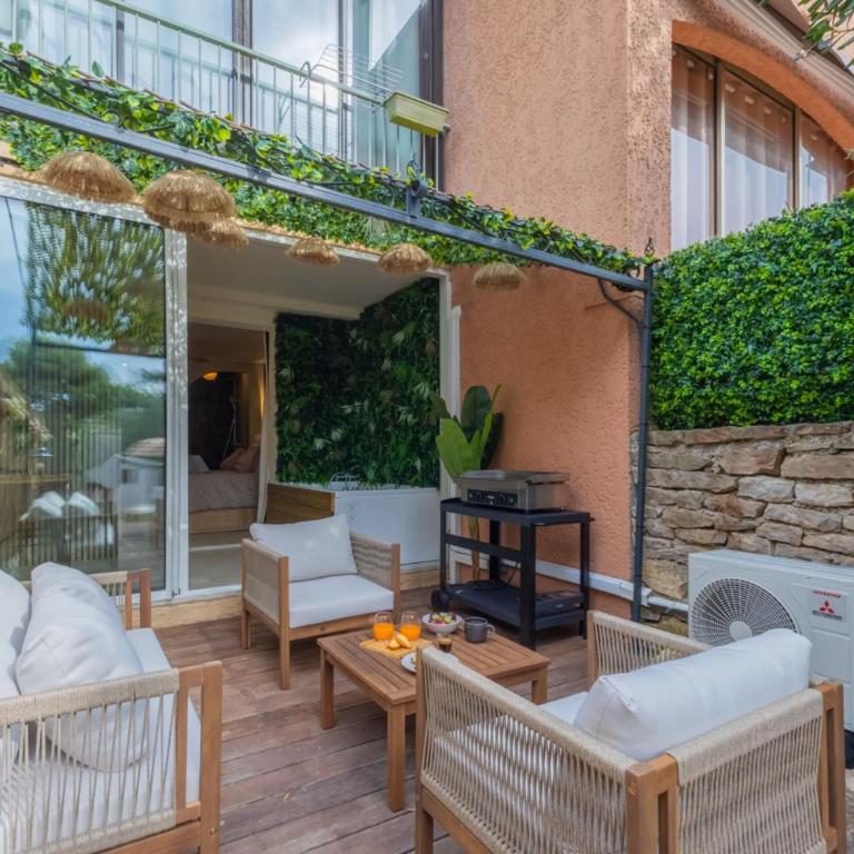 Suite Balinaise - Balnéo privée et Jardin Secret - Appartement - 42