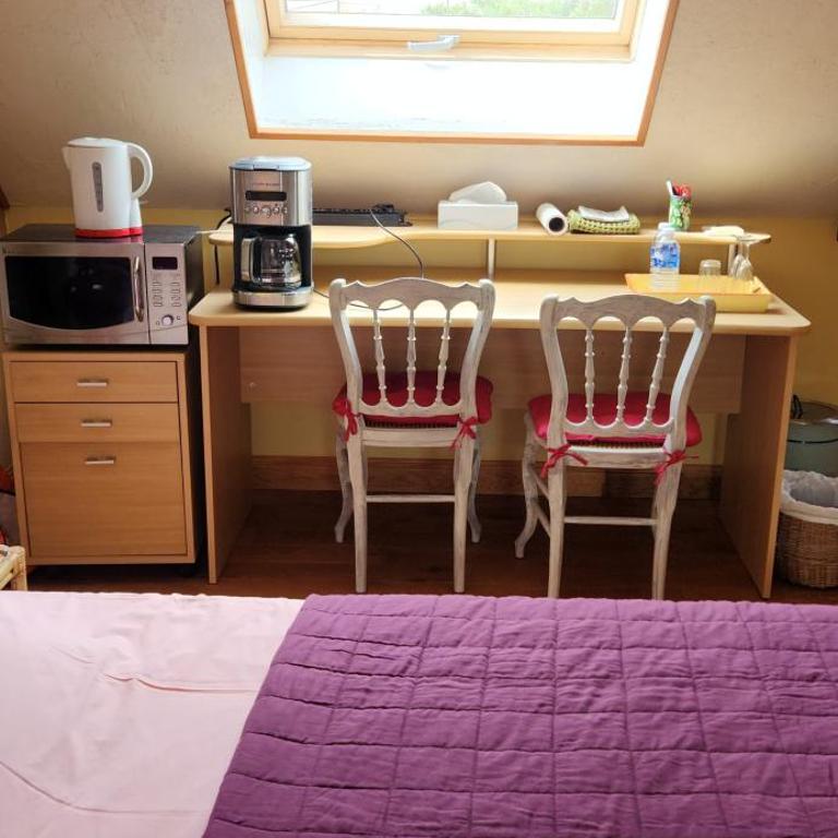 champagne - Chambre Double avec Salle de Bains Privative - 3