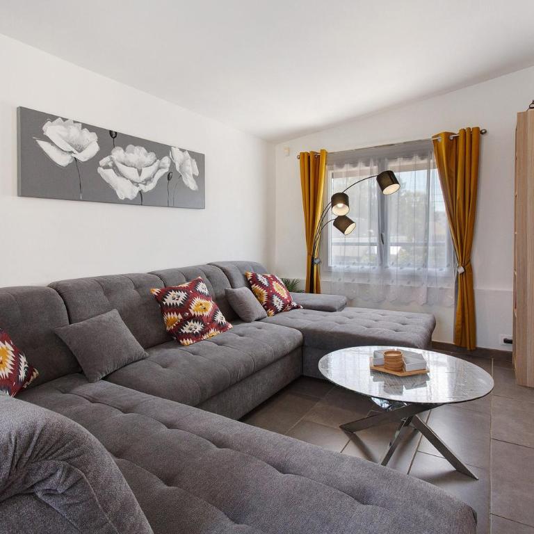 La Colombe - Superior Apartment with City View - 25