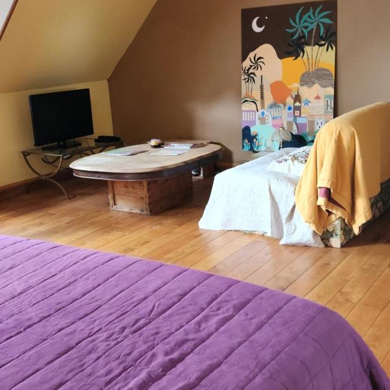 champagne - Chambre Double avec Salle de Bains Privative - 4