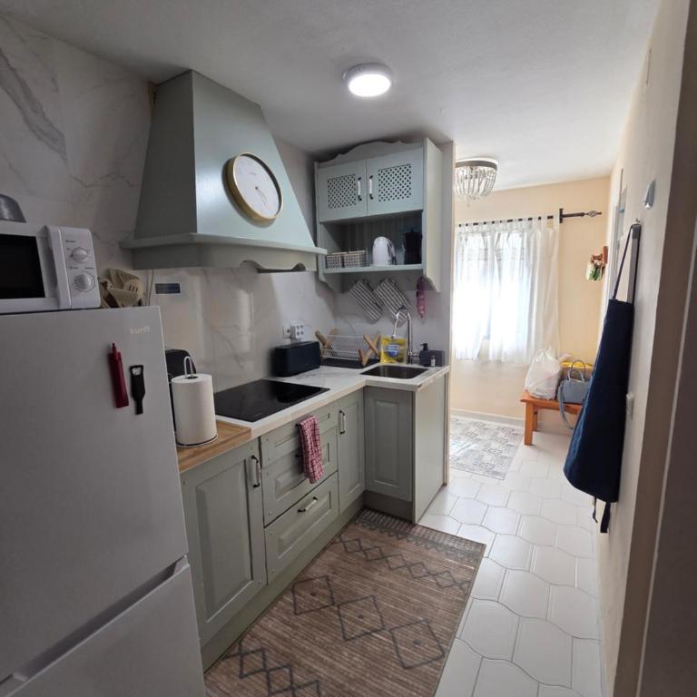Benalbeach Beauty- Sunny studio with ocean views, balcony, and windows in every room - Studio mit Balkon - 27