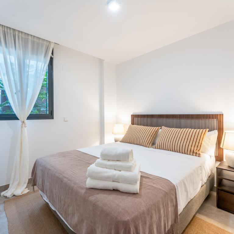  - Apartamento de 2 dormitorios con vistas al jardín - 10