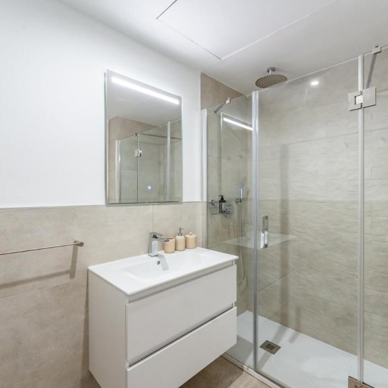  - Room #1715668701 - 16