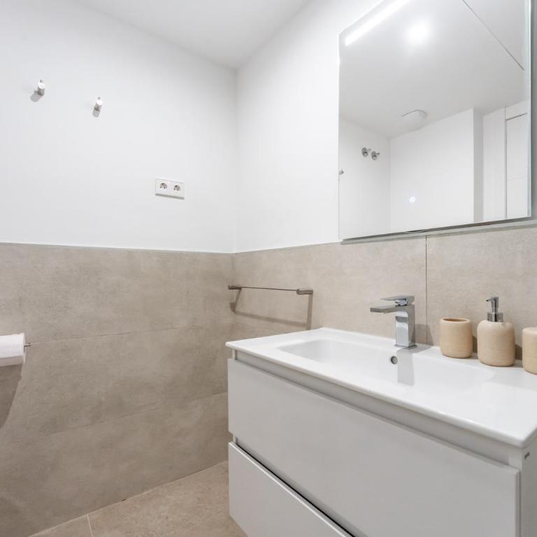  - Room #1715668701 - 22