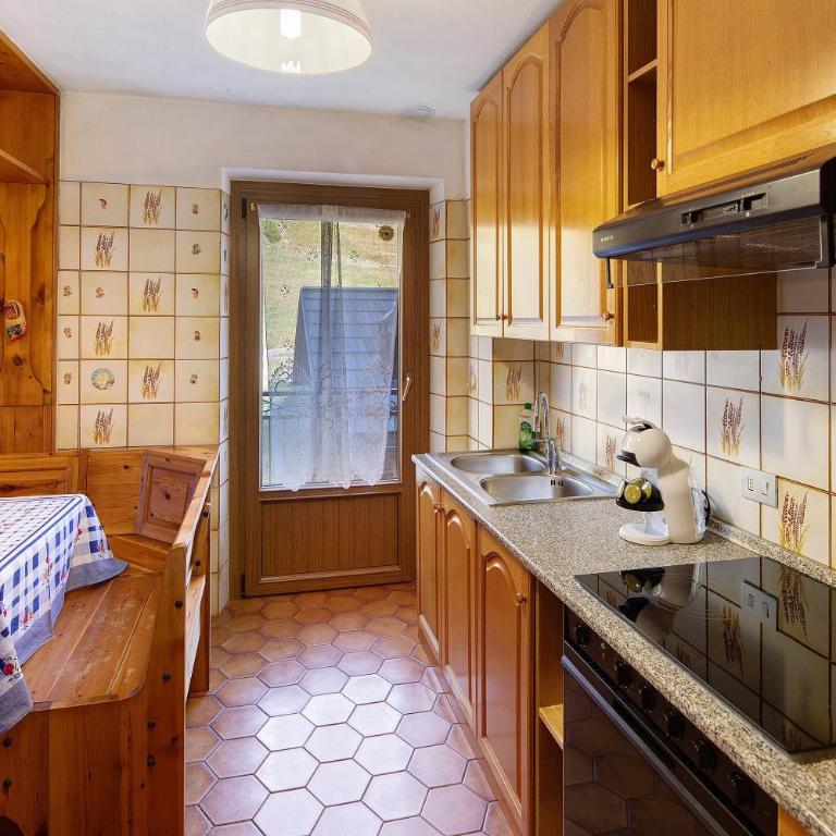 Appartamento Mirella - Appartamento Deluxe con 2 Camere da Letto e Balcone - 5