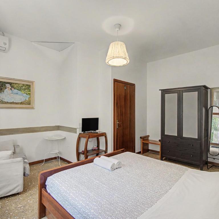 Casa Kirti - Marghera - Dreibettzimmer mit Dusche - 11