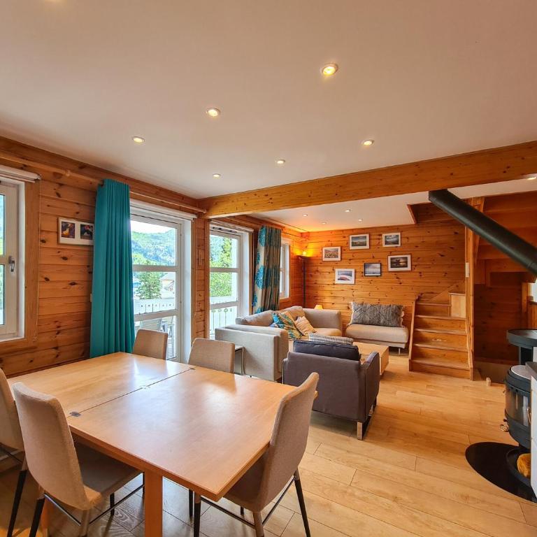 Résidence Hameau - Chalet lumineux · Poêle à bois · WIFI gratuit et illimité · Garage MAE-7353 - Chalet - 1