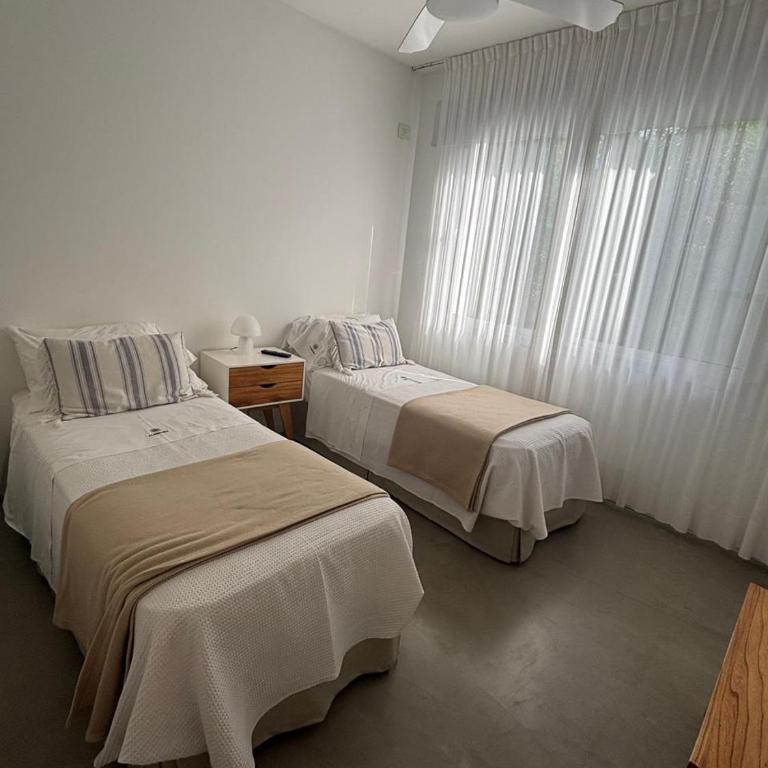  - Room #1715710201 - 10