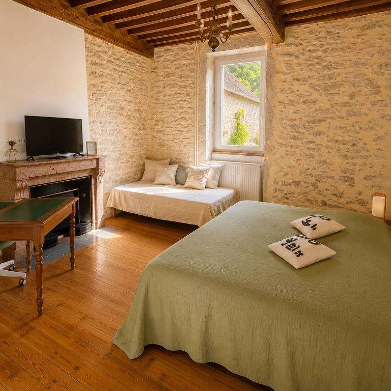 Superbe maison en pierre - Habitación Doble con vistas al parque - 3