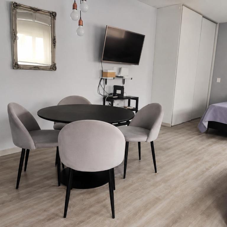 Encantador departamento premium a estrenar con piscina y gym - Apartamento Estudio - 1 cama doble - 11