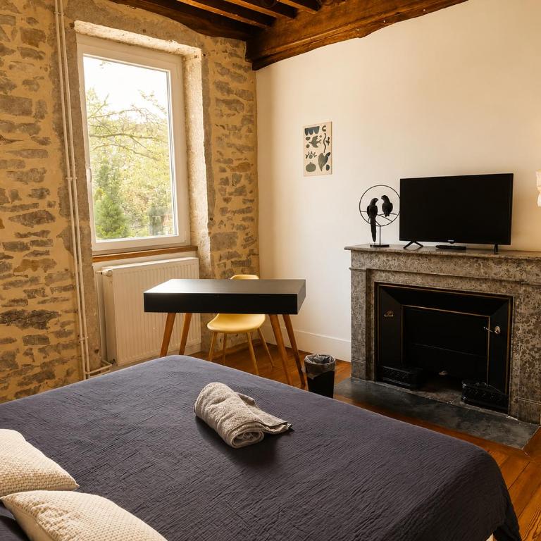 Superbe maison en pierre - Habitación Doble con vistas al parque - 9