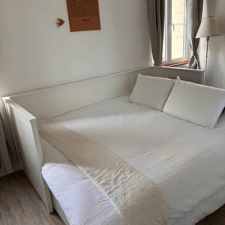 Vue château, Centre à pied, bord de Loire, Maison Commire - Appartement 1 Chambre - 12