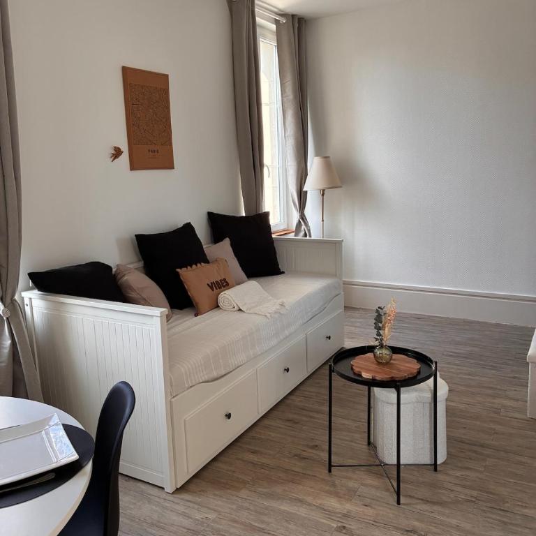 Vue château, Centre à pied, bord de Loire, Maison Commire - Appartement 1 Chambre - 24