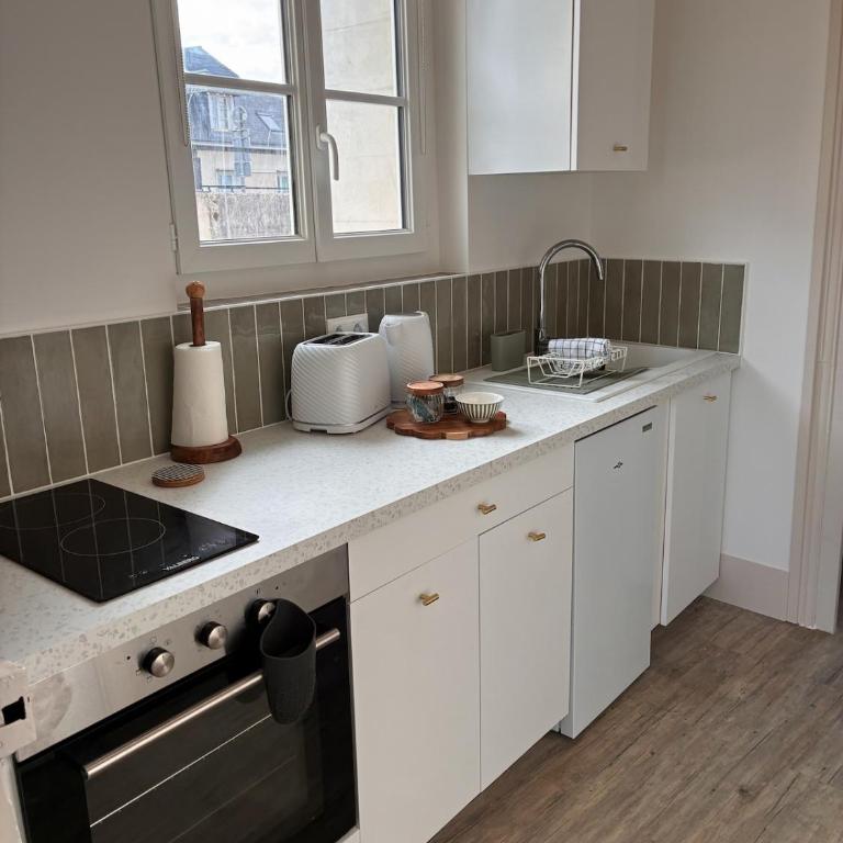Vue château, Centre à pied, bord de Loire, Maison Commire - Appartement 1 Chambre - 32