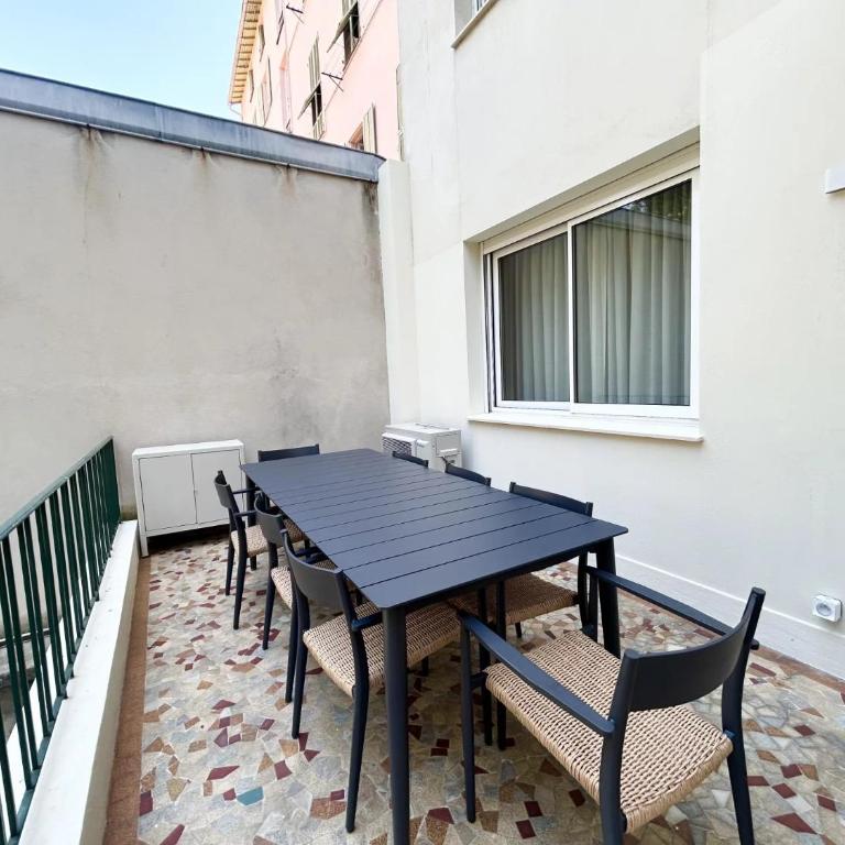 3P Luxe Carré d'Or Terrasse 30 mètres carrés Zone Piétonne Plage à Pied - Appartement 2 Chambres - 10