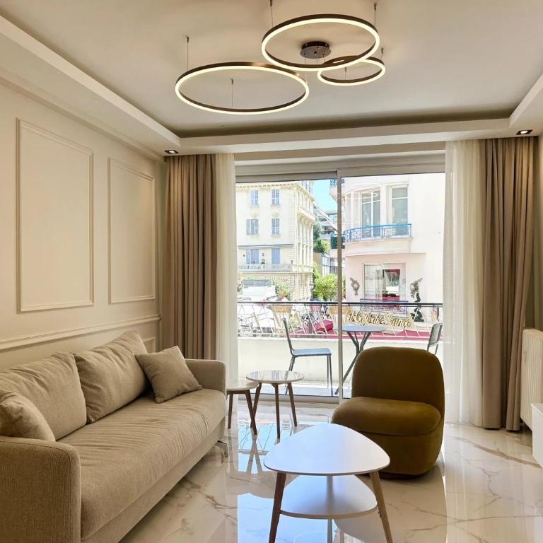 3P Luxe Carré d'Or Terrasse 30 mètres carrés Zone Piétonne Plage à Pied - Appartement 2 Chambres - 15