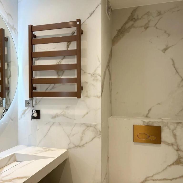 3P Luxe Carré d'Or Terrasse 30 mètres carrés Zone Piétonne Plage à Pied - Appartement 2 Chambres - 23