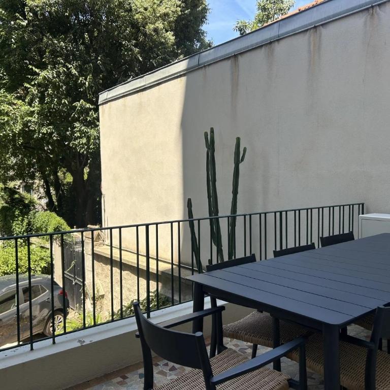 3P Luxe Carré d'Or Terrasse 30 mètres carrés Zone Piétonne Plage à Pied - Appartement 2 Chambres - 25