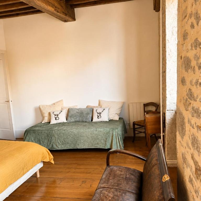 Superbe maison en pierre - Habitación Doble con vistas al parque - 11