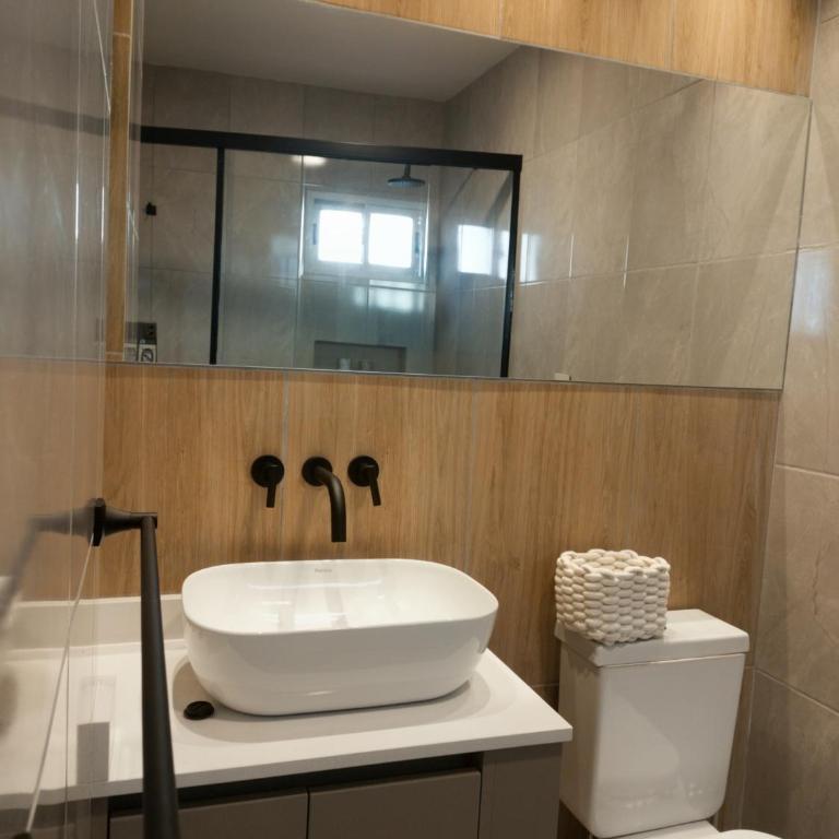 - Room #1715735001 - 4