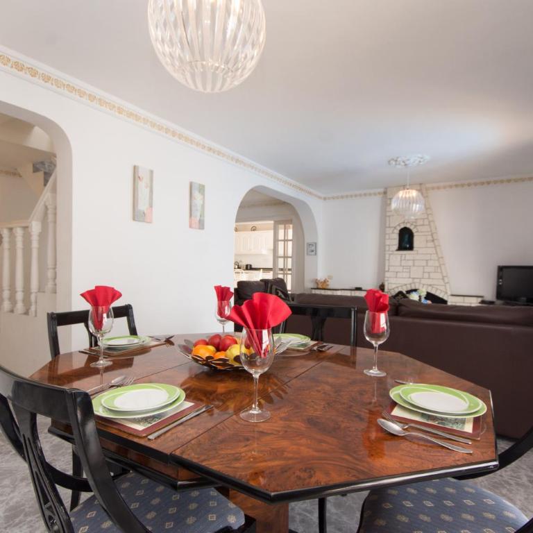 Beautiful 3 Bedroom Holiday Villa - Villa de 3 dormitorios - 9