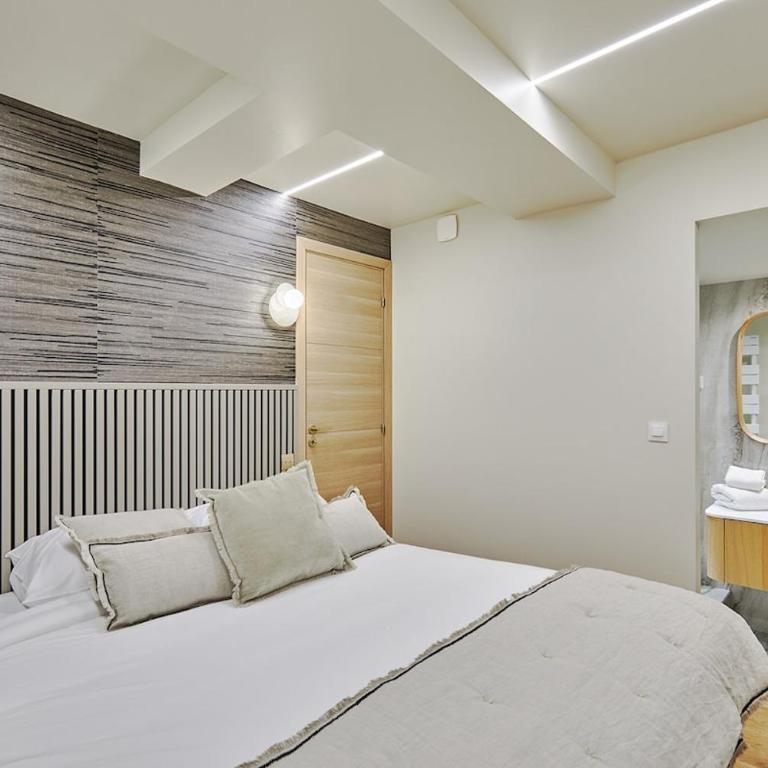 Apartment Le Marais place des Vosges by Studio prestige - Appartement - 4