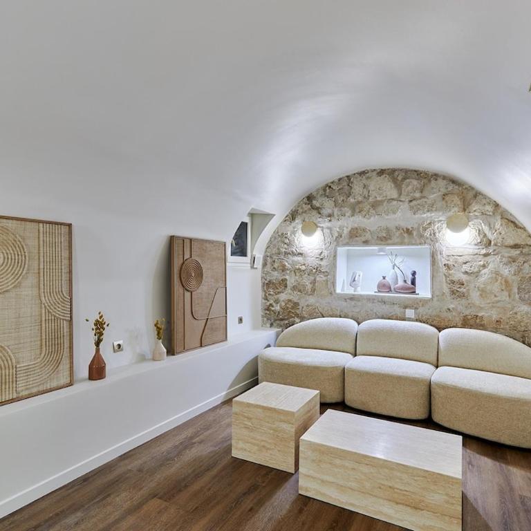 Apartment Le Marais place des Vosges by Studio prestige - Appartement - 5