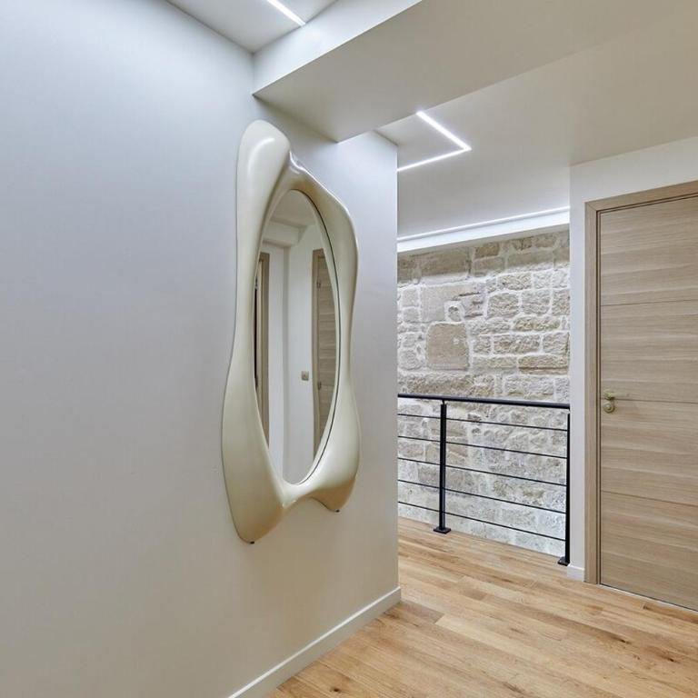 Apartment Le Marais place des Vosges by Studio prestige - Appartement - 15