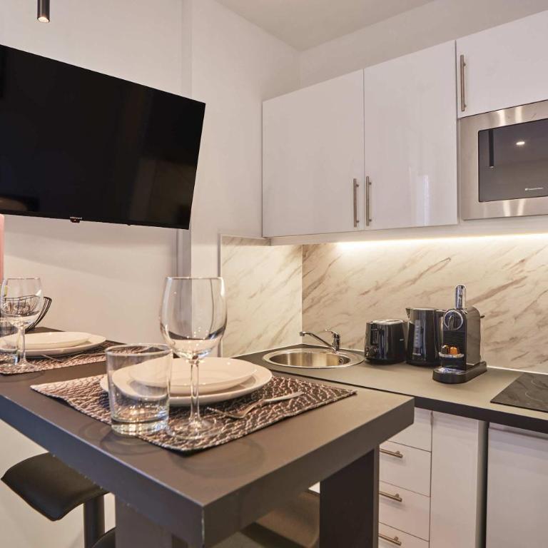 Charming apartment - Buttes Chaumont - Apartment - 9